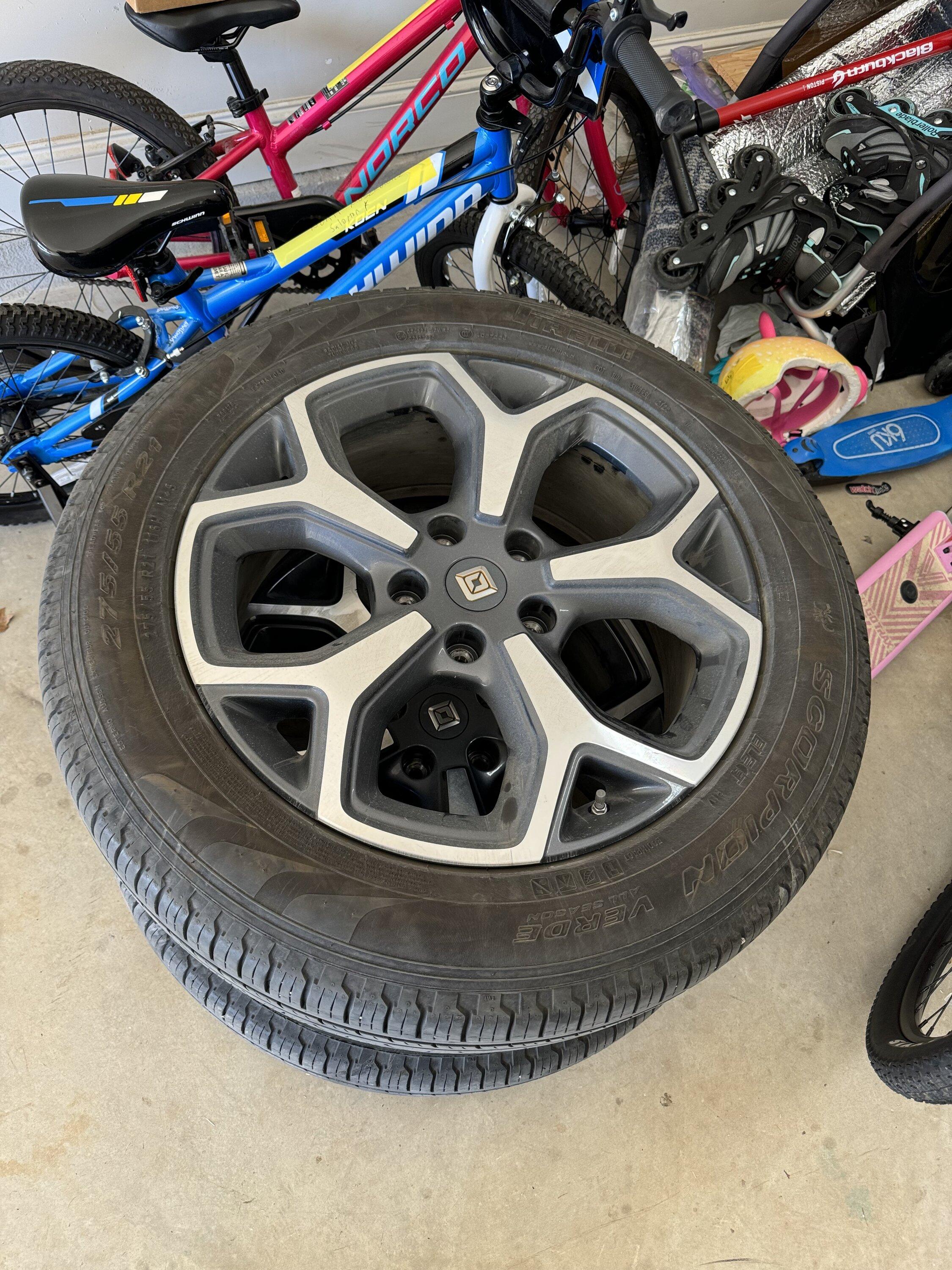 Rivian R1T R1S 21s for sale IMG_8672