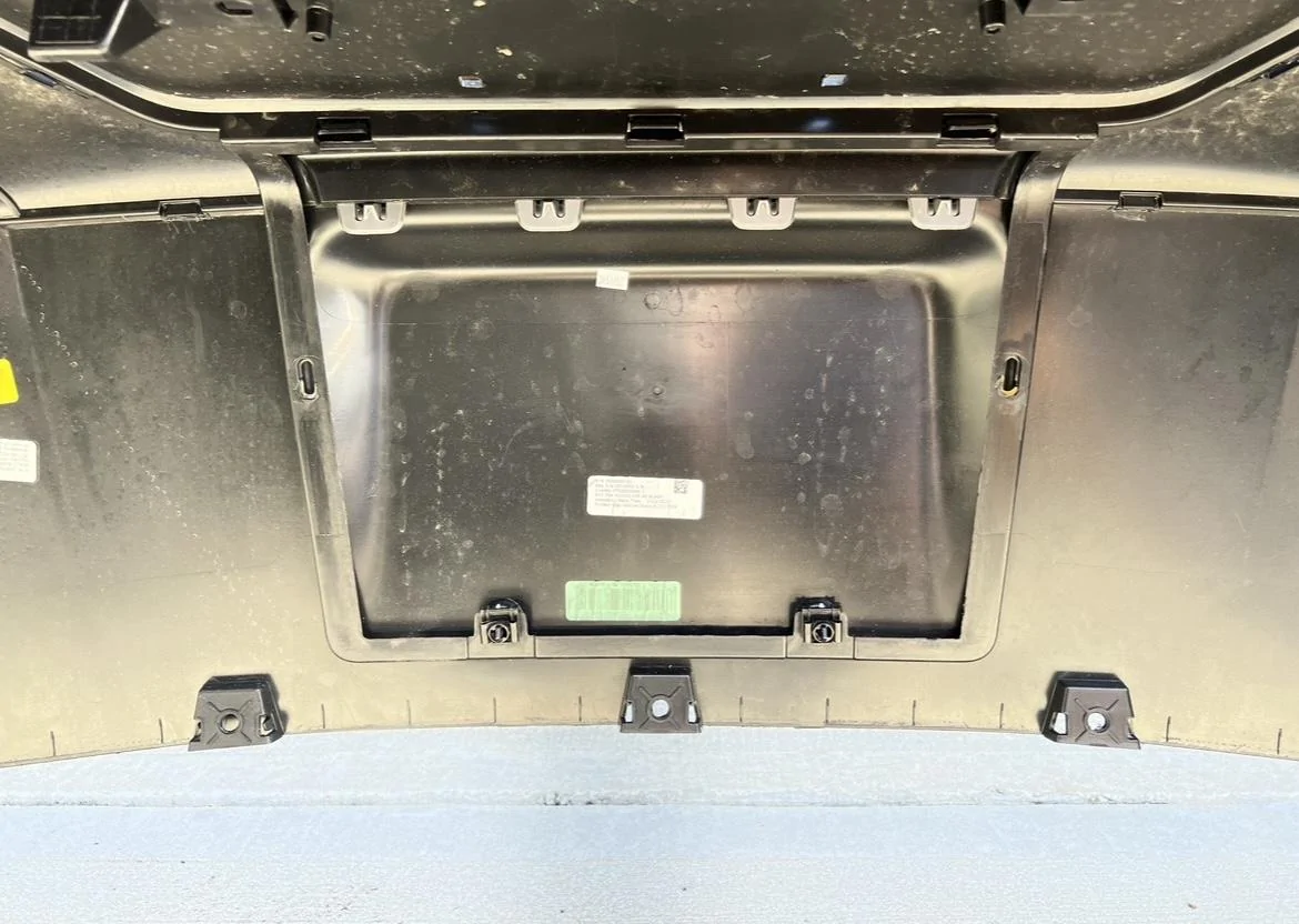 Rivian R1T R1S R1T rear bumper assembly 488A1F7D-80C1-44FE-A7AA-438AE798B79E