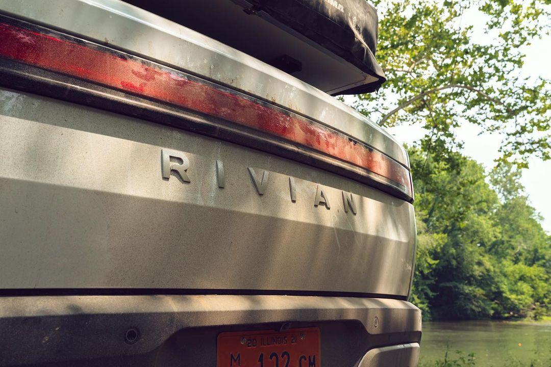Rivian R1T R1S Badge appreciation thread Rear Badge