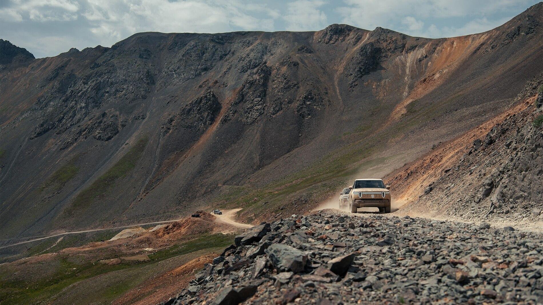 Rivian R1T R1S Part 2: We Drive the 2022 Rivian R1T Off-Road Across the Trans-America Trail - by MotorTrend Rivian_TAT_Leg_3-23