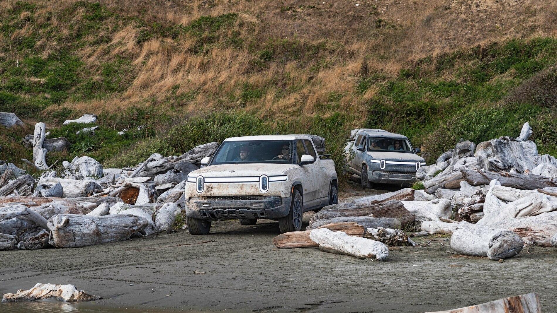 Rivian R1T R1S Part 2: We Drive the 2022 Rivian R1T Off-Road Across the Trans-America Trail - by MotorTrend 2022-Rivian-R1T-Leg-5-34