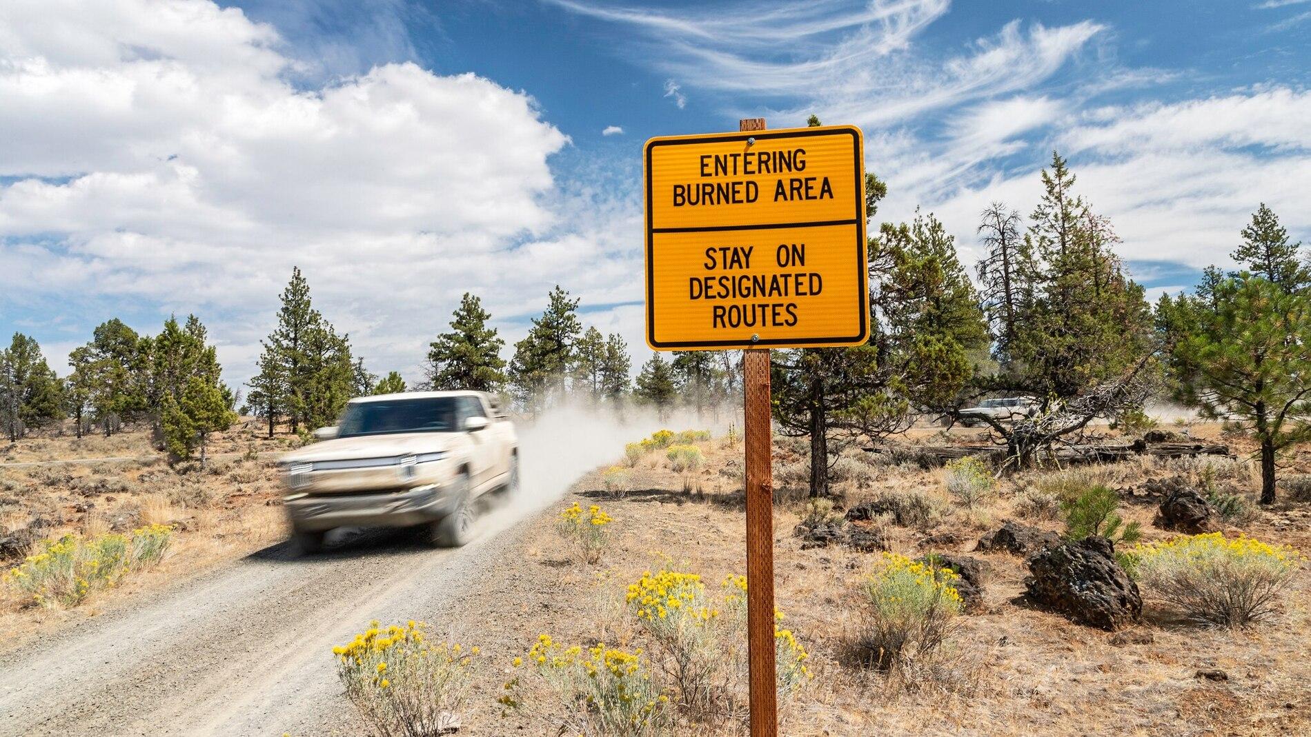 Rivian R1T R1S Part 2: We Drive the 2022 Rivian R1T Off-Road Across the Trans-America Trail - by MotorTrend 2022-Rivian-R1T-Leg-5-24