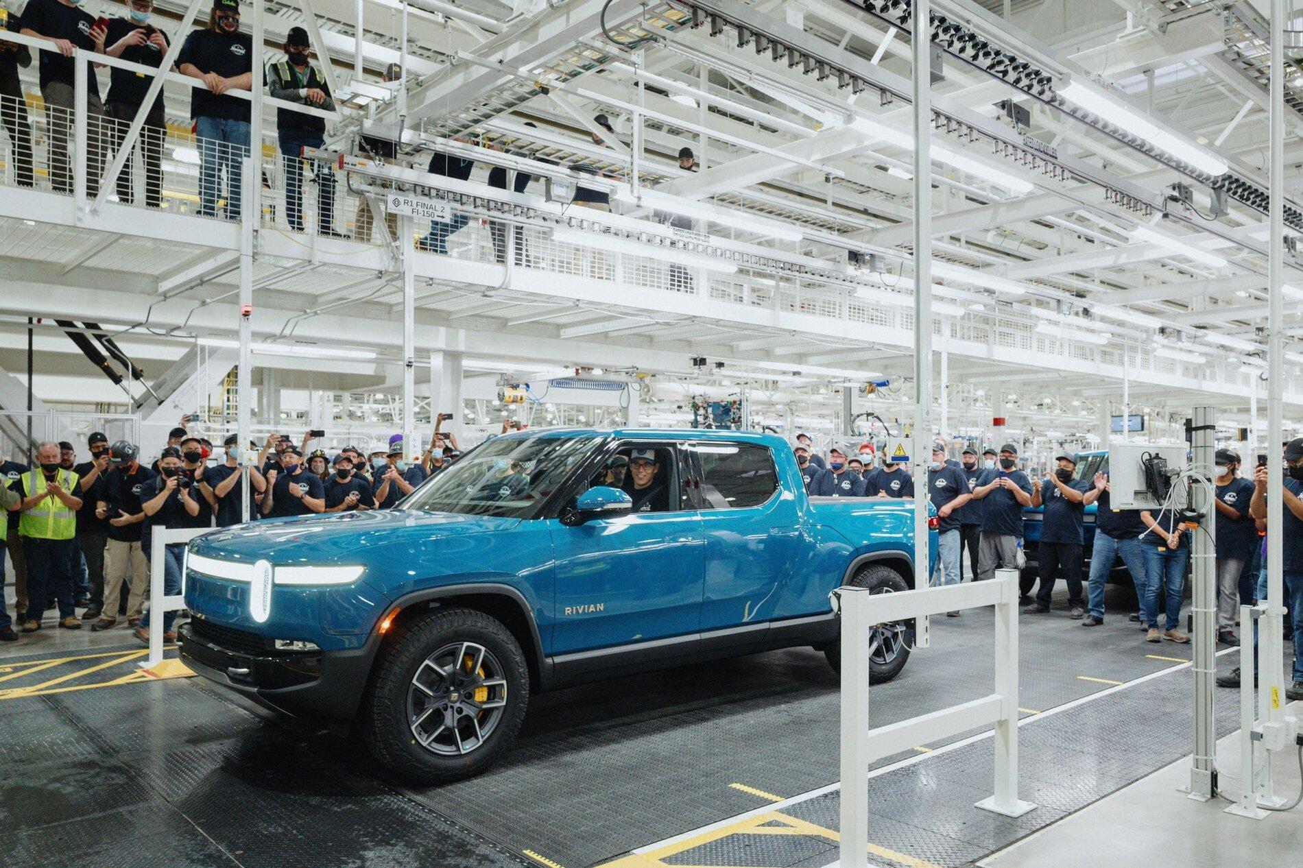 Rivian R1T R1S RJ tweets about production of first customer Rivian R1T! E_Q-Y5bXsAcjUdu
