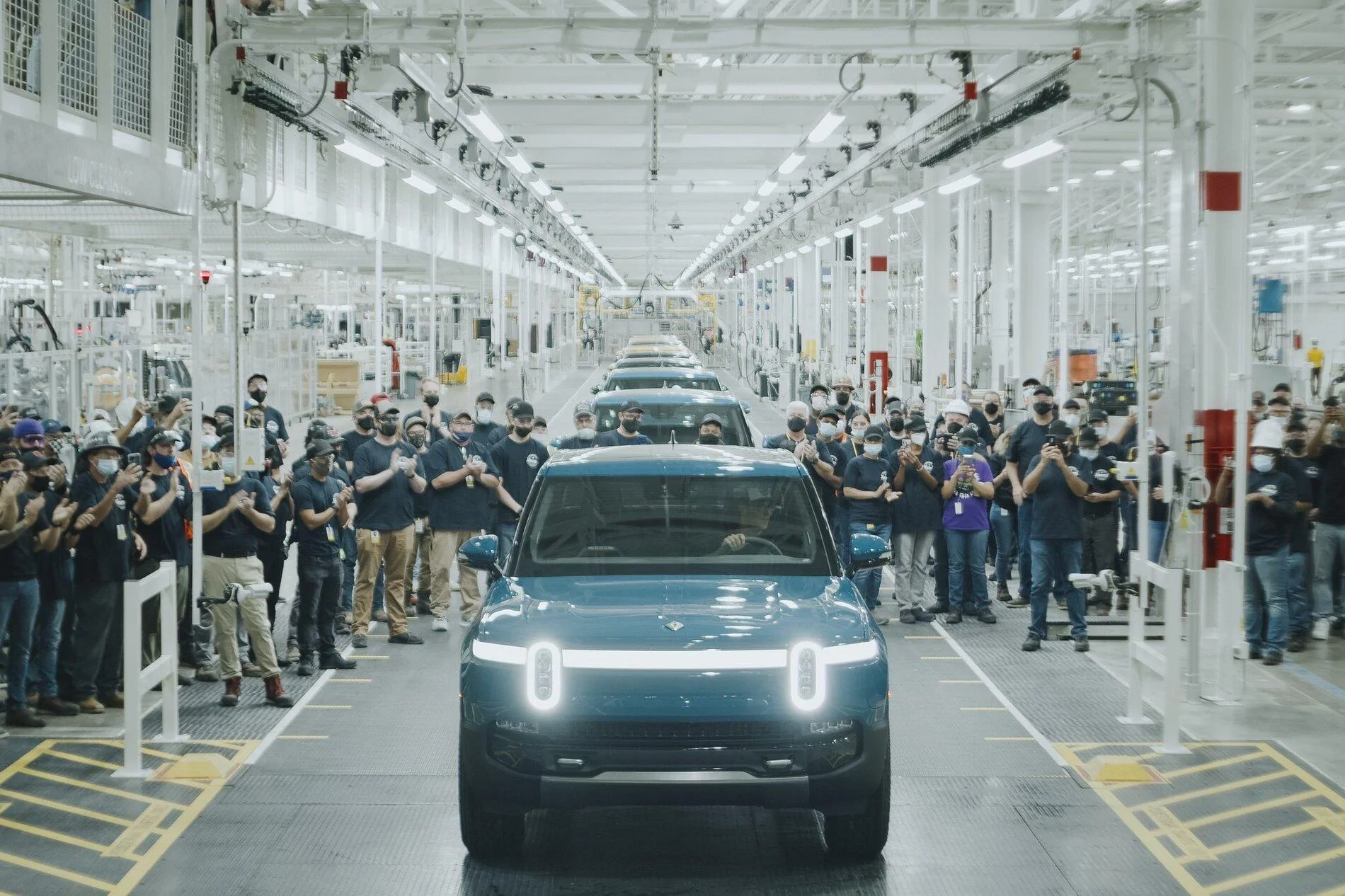 Rivian R1T R1S RJ tweets about production of first customer Rivian R1T! E_Q-Y5dWQAcu3BR