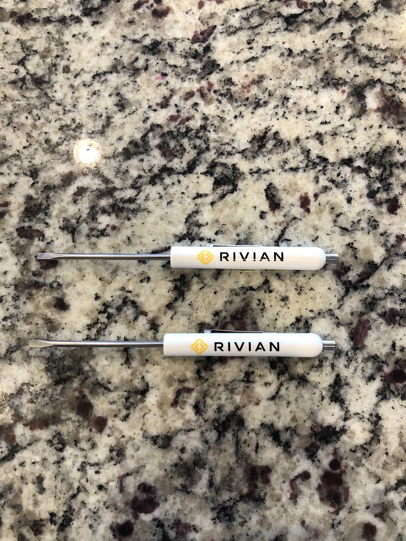 Rivian R1T R1S Truckload of R1T spotted heading to Colorado 0CE3F768-EE0C-4EFD-965C-FC74460D0CC2