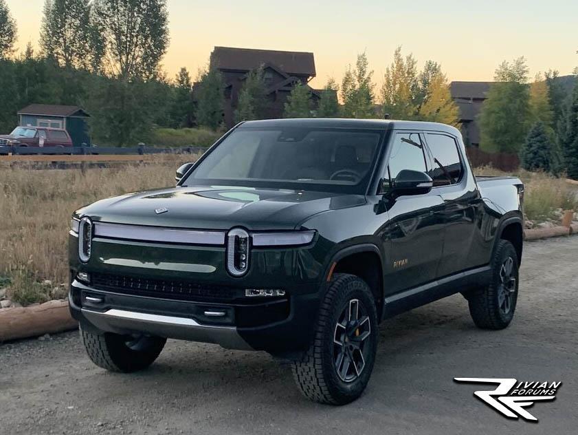 Rivian R1T R1S FOREST GREEN R1T Photos Forest Green Rivian R1T a