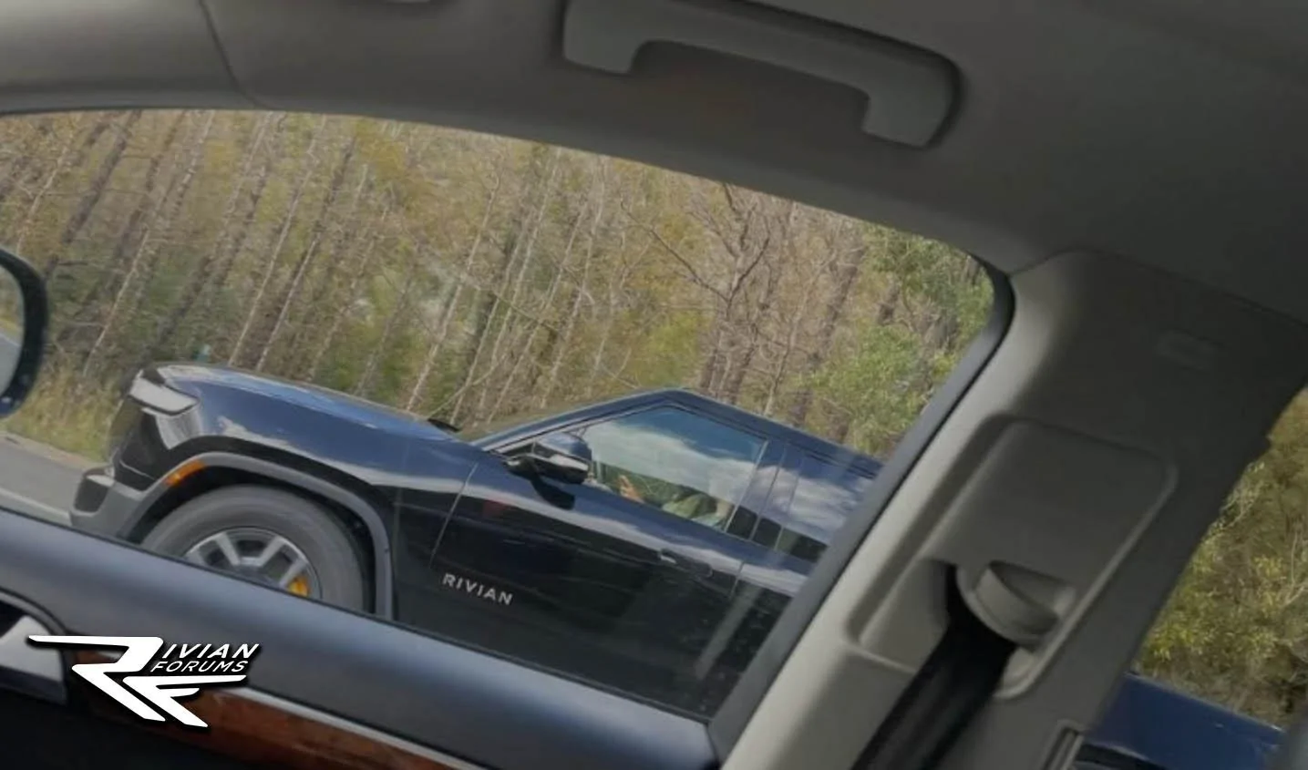 Rivian R1T R1S MIDNIGHT (Black) Rivian Photos Midnight R1T Rivian