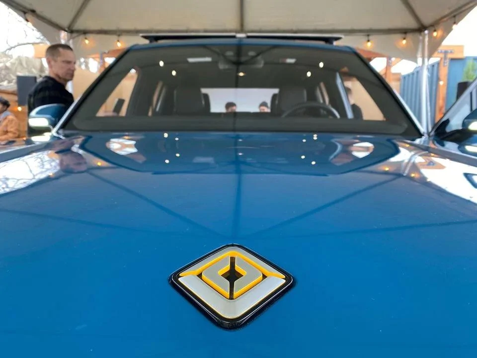 Rivian R1T R1S Badge appreciation thread badg