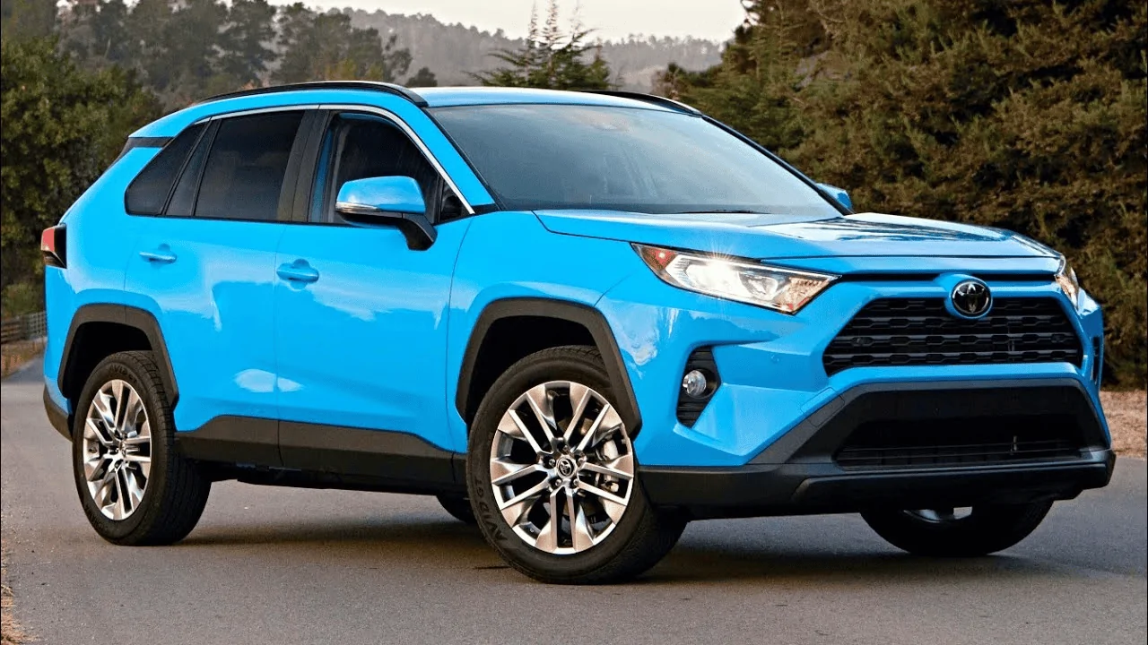 Rivian R1T R1S Paranoia about colors / resemblance to other manufacturers i see all the time 1632064720769