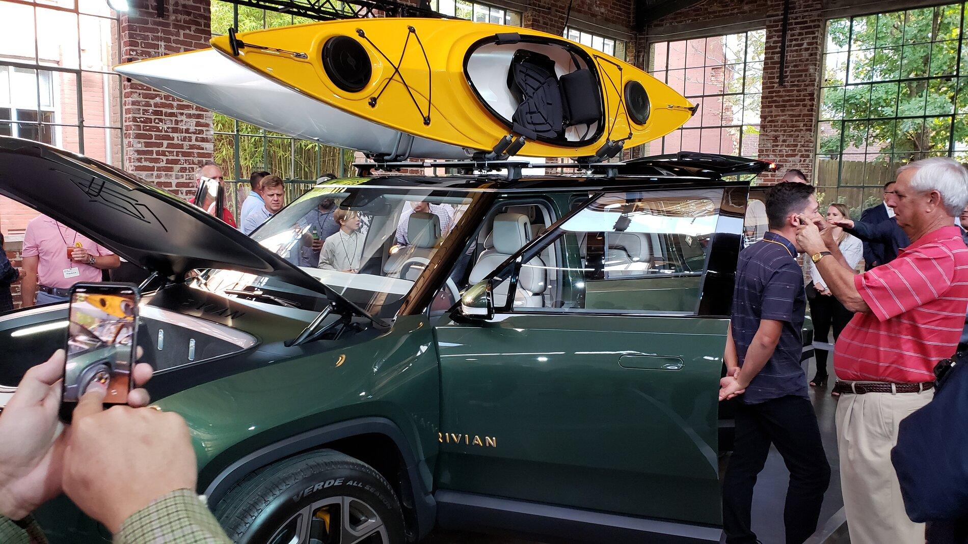 Rivian R1T R1S FOREST GREEN R1T Photos R1S Forest Green Ocean Coast Front View