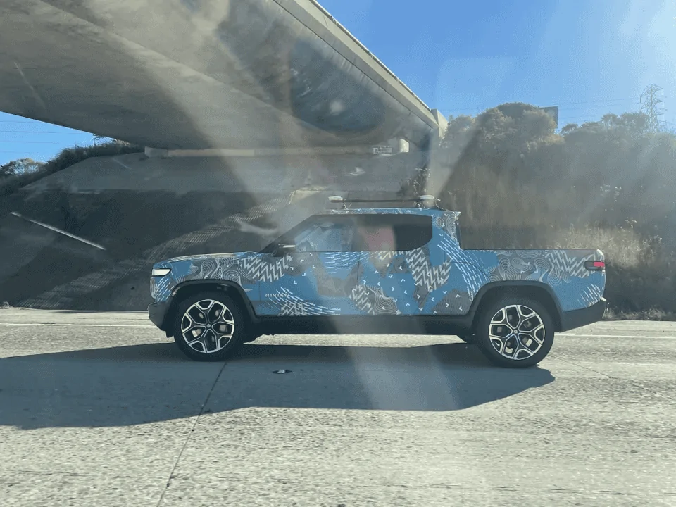 Rivian R1T R1S Real Rivian Photos & Videos 1632142995642