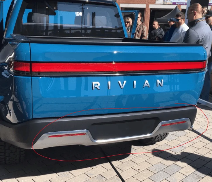 Rivian R1T R1S Slight variations in rear lights 1632154821933