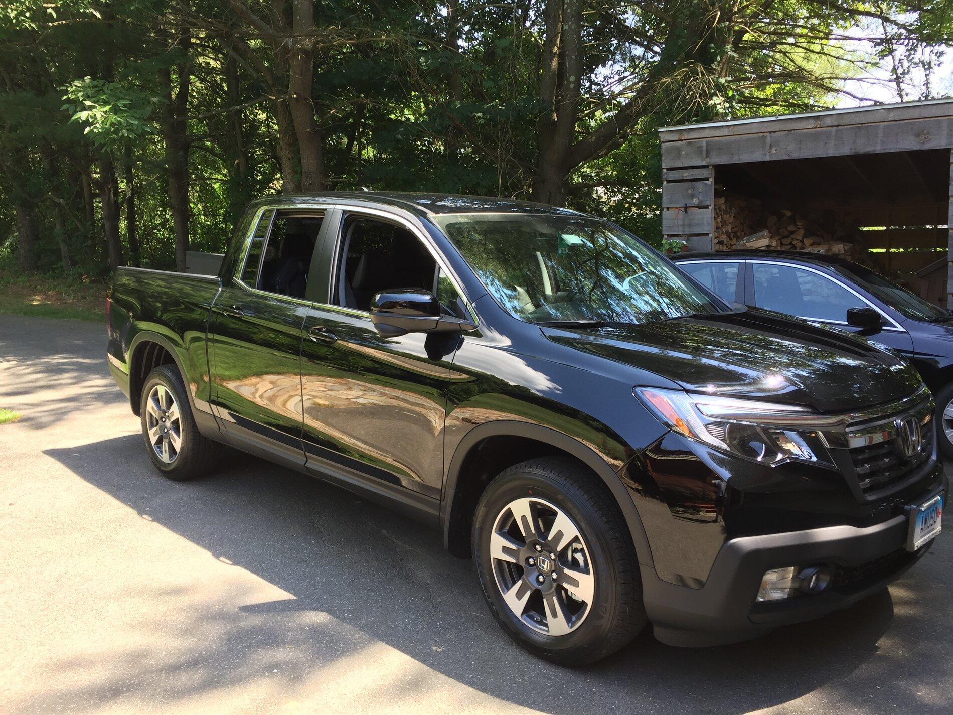Rivian R1T R1S What are you currently driving? (Glamour Shots) 1E399F75-CB44-4AF8-9BDA-C0D0AF887BAD