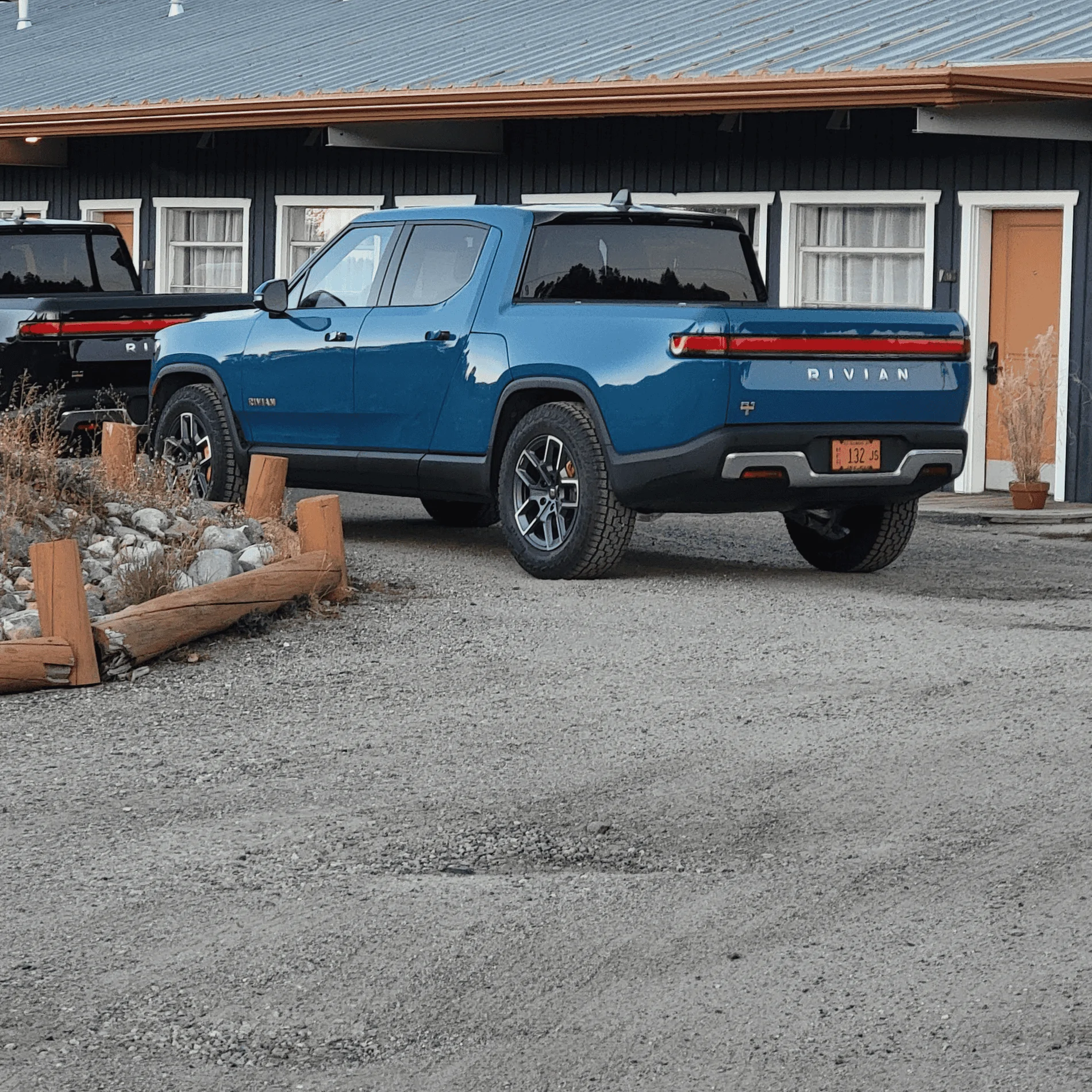 Rivian R1T R1S Real Rivian Photos & Videos 1632367786956