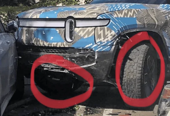 Rivian R1T R1S Rivian R1T first crash ? 1632404958534