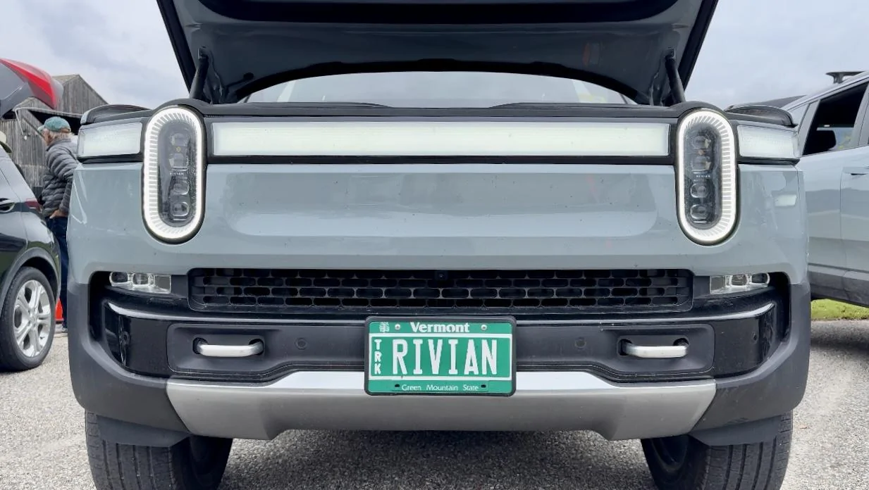 Rivian R1T R1S Show us your Rivian vanity plates! IMG_1363