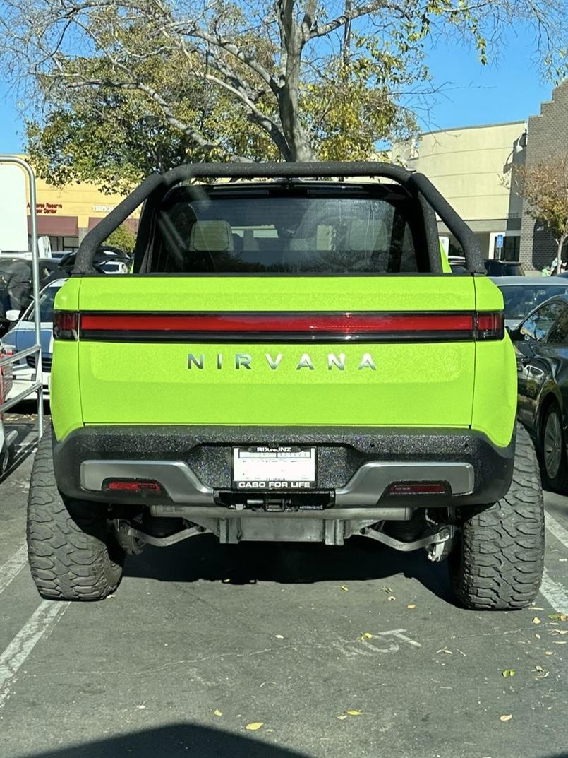 Rivian R1T R1S Nirvana spotted in The OC IMG_4648
