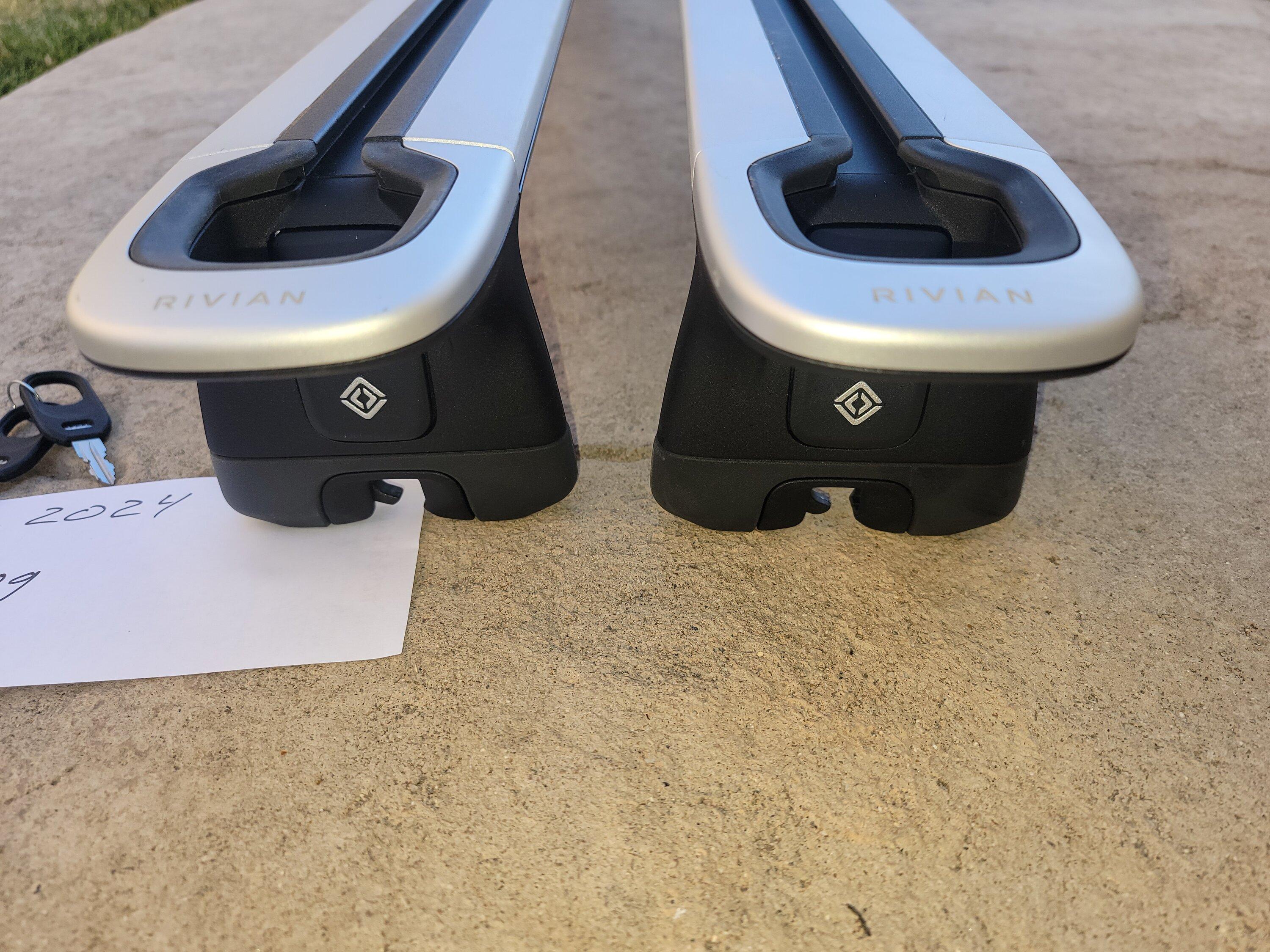 Rivian R1T R1S Crossbars, Simi Valley, Ca 20240116_151233