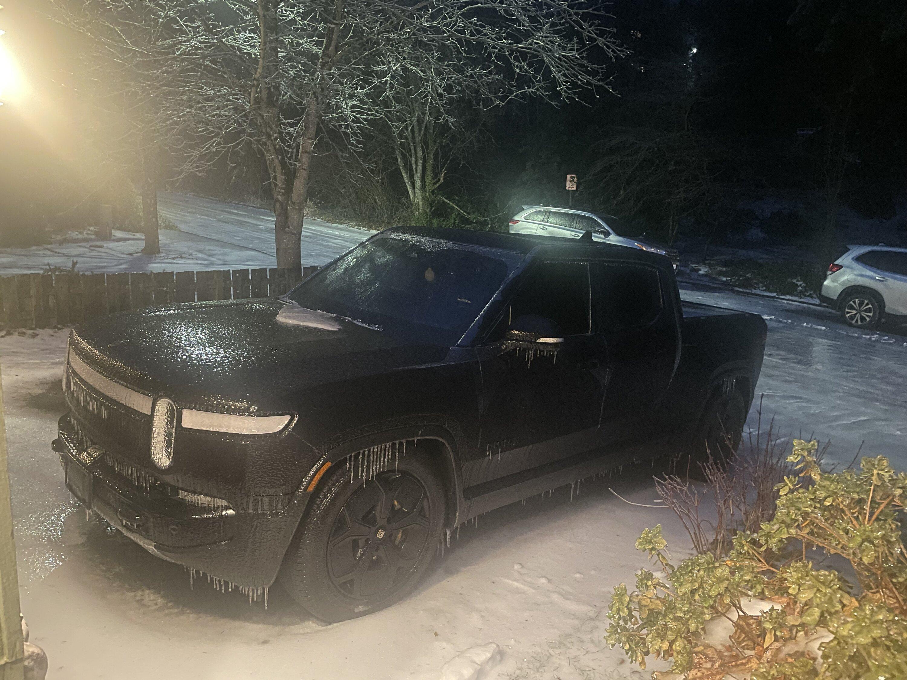 Rivian R1T R1S Ice storm pictures ? IMG_4911