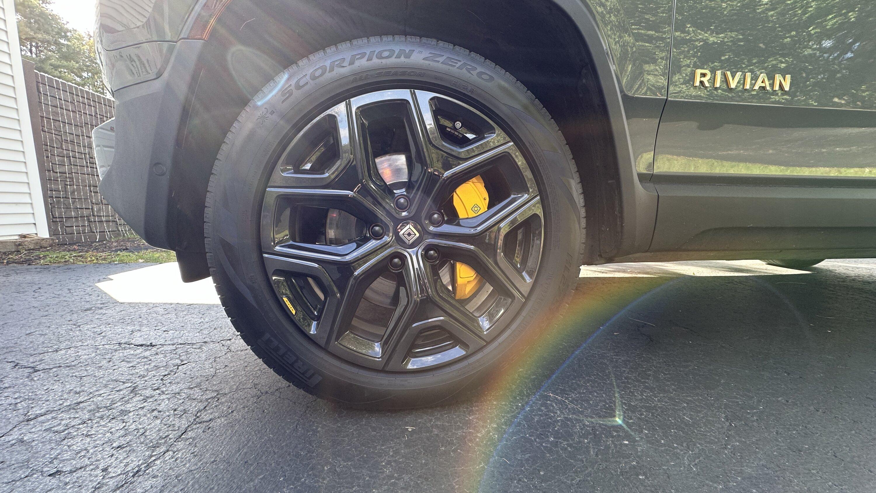 Rivian R1T R1S WTB 22" Wheels IMG_3830
