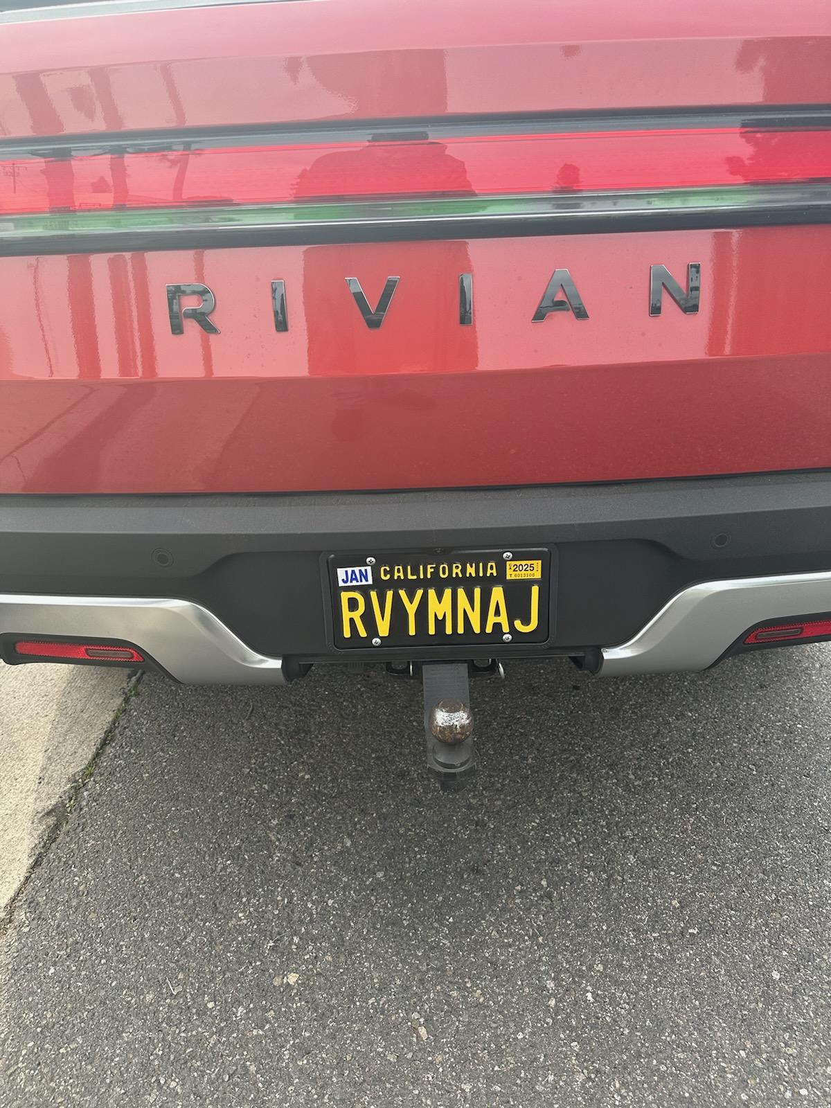 Rivian R1T R1S Show us your Rivian vanity plates! IMG_4097