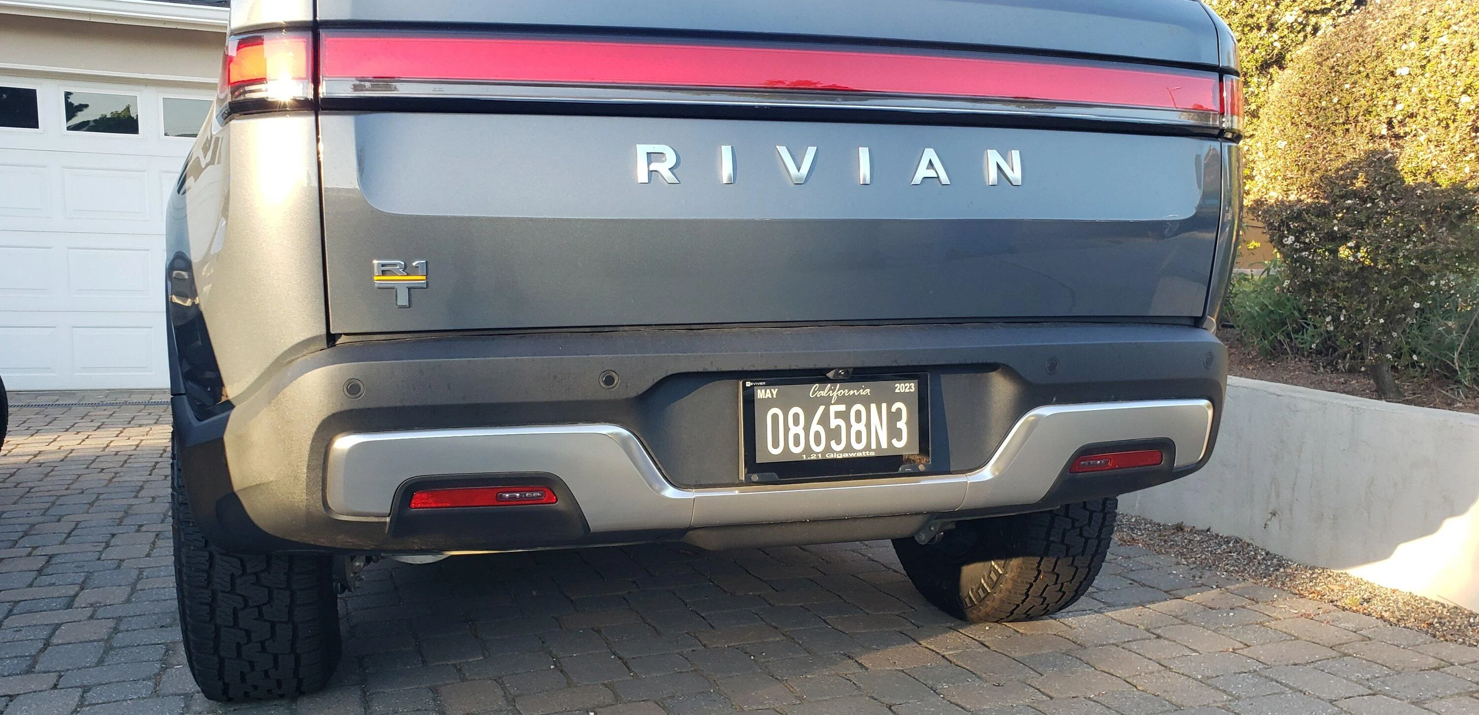 Rivian R1T R1S Show us your Rivian vanity plates! 20240120_214105
