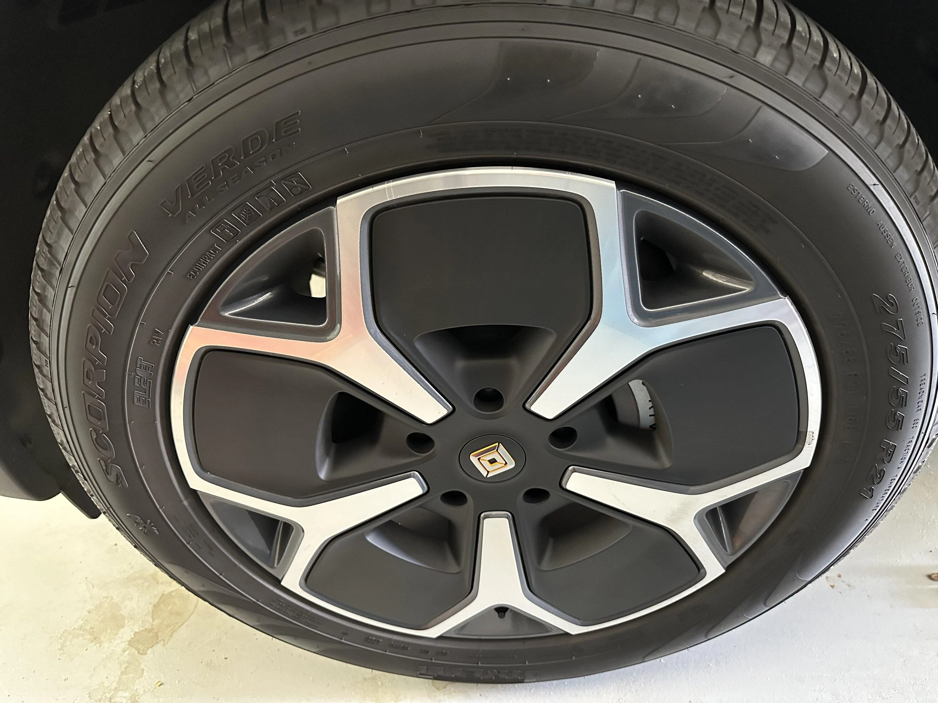 Rivian R1T R1S 2024 R1S Max Pack Performance IMG_7137