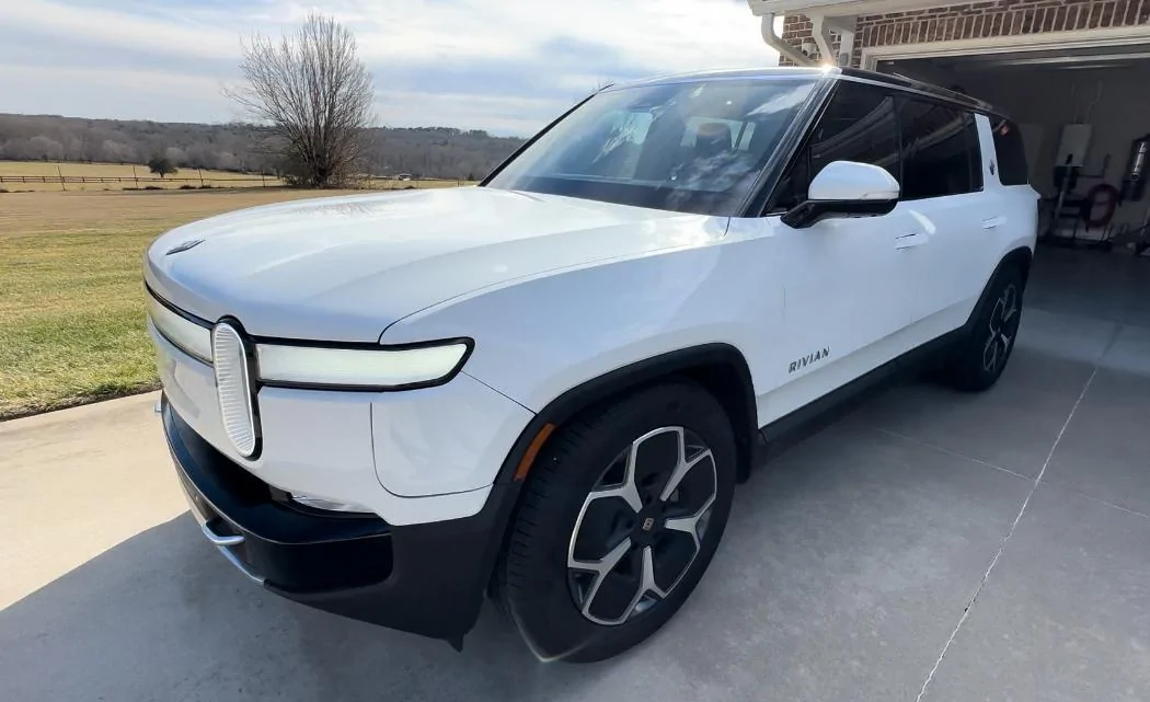 Rivian R1T R1S 2024 R1S Max Pack Performance IMG_7193