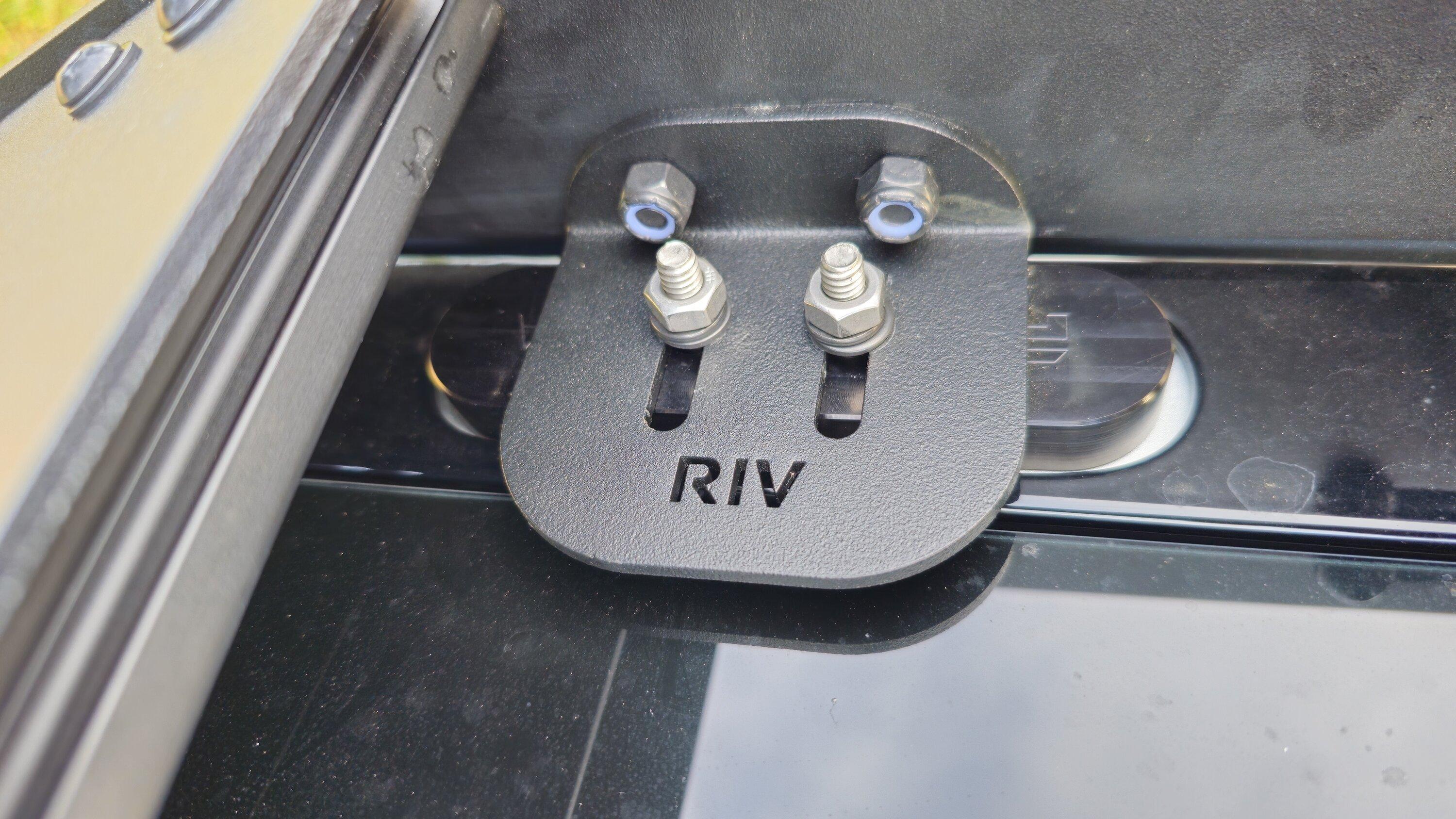 Rivian R1T R1S My Prospeed roof rack setup on R1T 20240121_153122