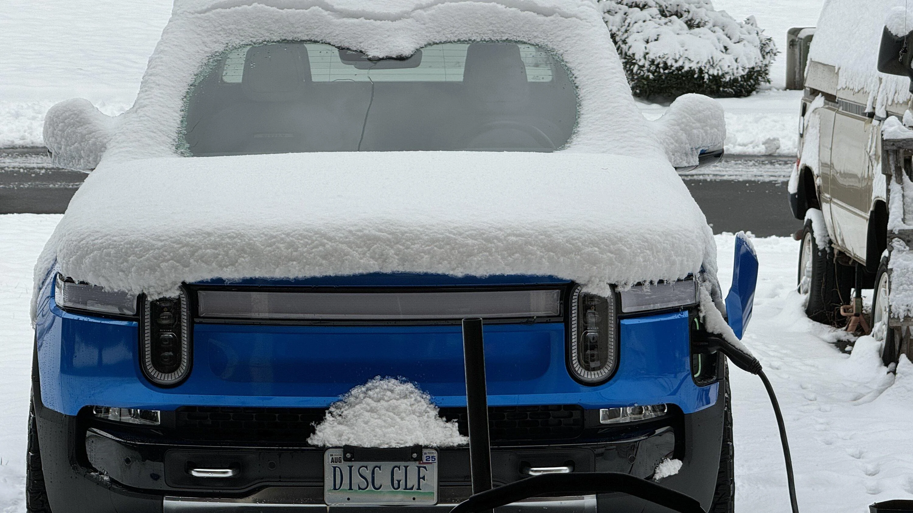 Rivian R1T R1S Show us your Rivian vanity plates! IMG_3811