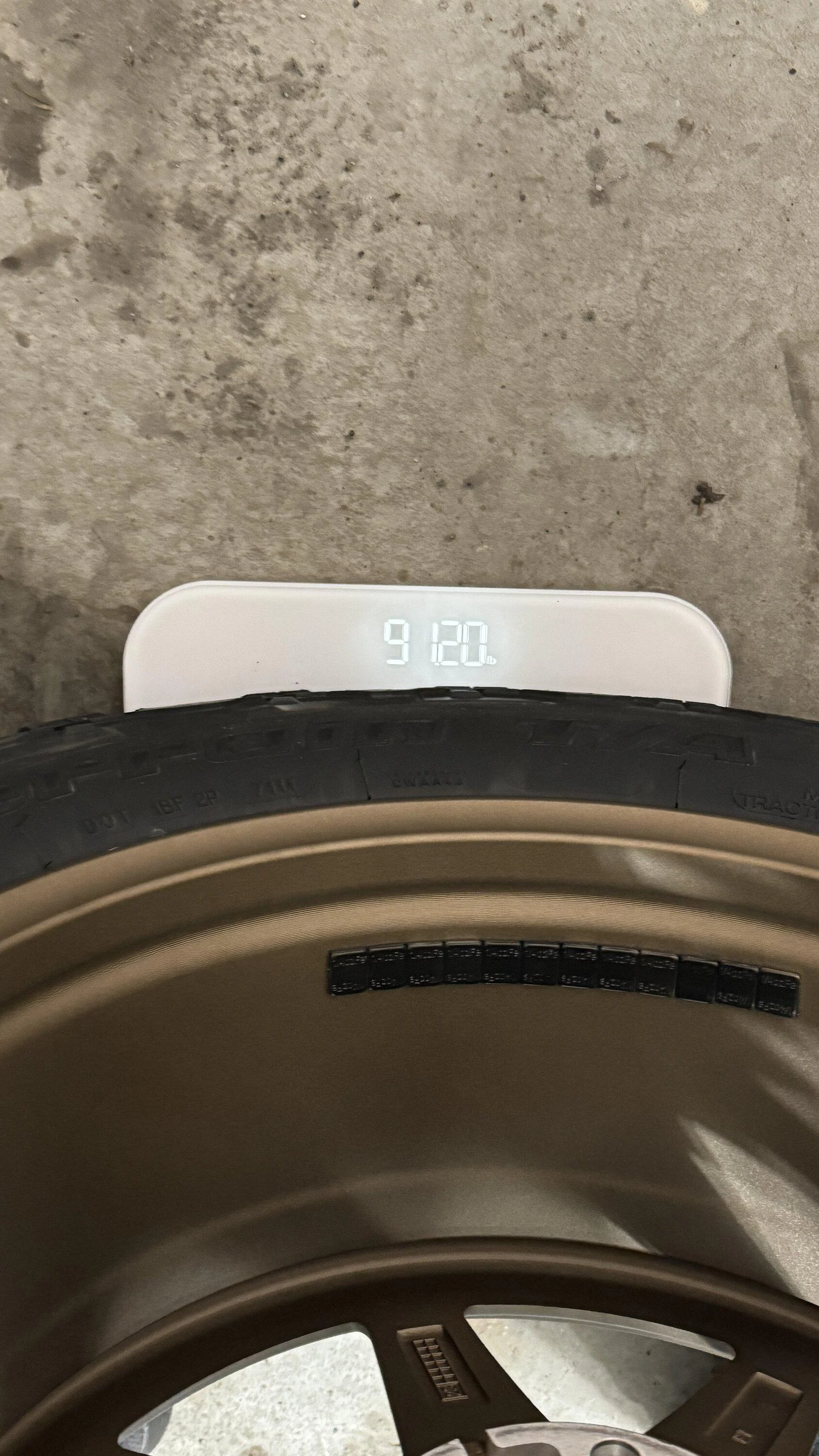 Rivian R1T R1S Switched from 22" Darks to 20" EV1 R800 Wheels (bronze) + KO2 275/60 Tires IMG_0460