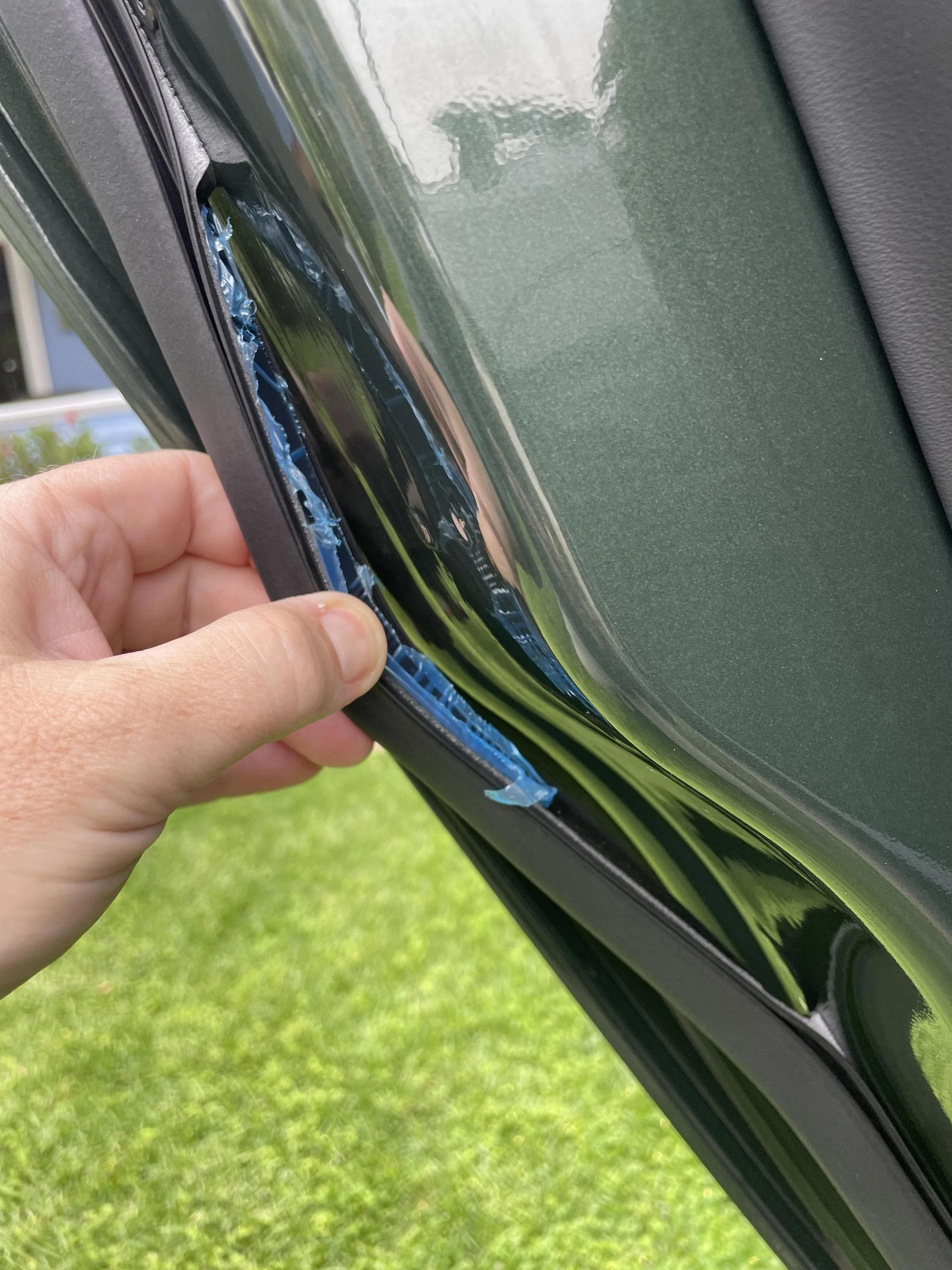 Rivian R1T R1S Anyone else run into issues with door seals? IMG_5396