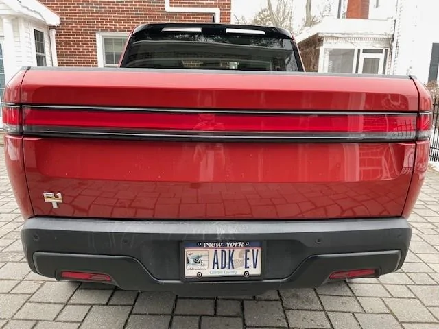 R1T vanity plate.jpg
