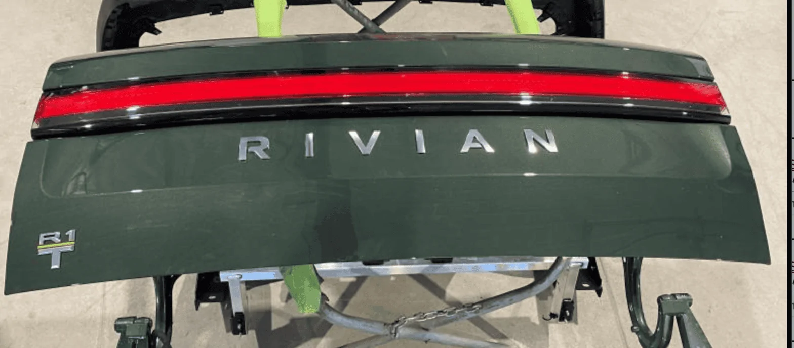 Rivian R1T R1S Tailgate damage Screenshot 2024-01-24 at 10.12.29 PM