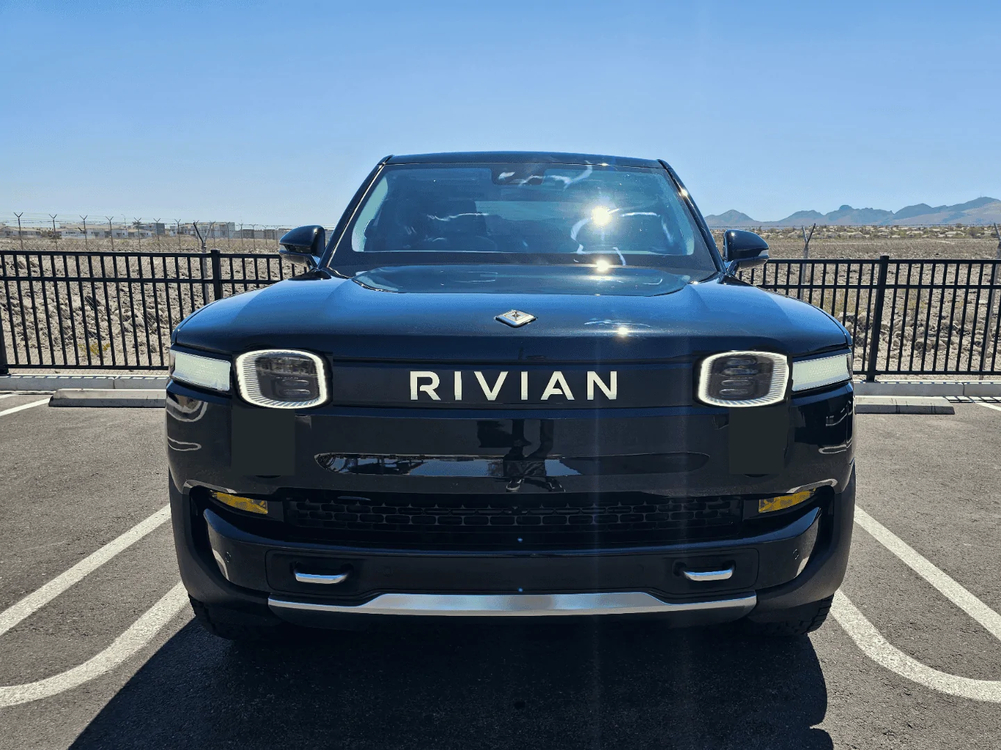 Rivian R1T R1S Rivian Front Headlights Design IMG_4521