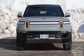 Rivian R1T R1S Rivian Front Headlights Design 1706481616304