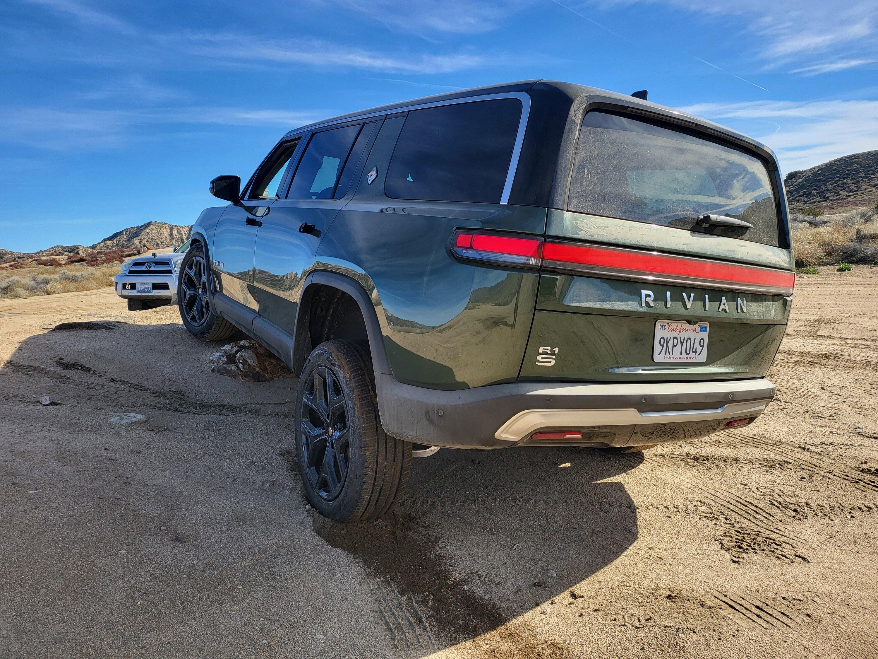 Rivian R1T R1S Quad Motor on Conservative Drive Setting and Battery Changes 2024-01-27 10.36.19
