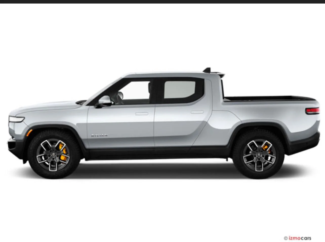 Rivian R1T R1S Cybertruck popularity vs R1 IMG_2603