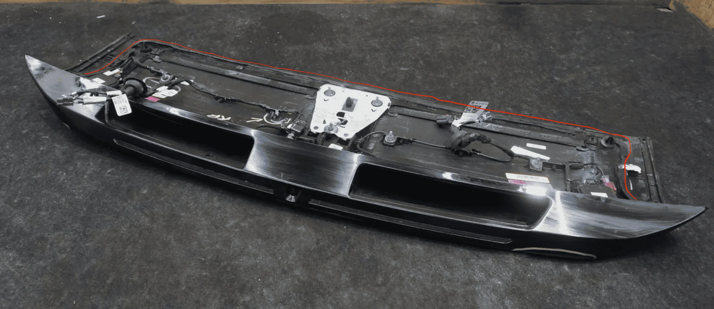 Rivian R1T R1S Antenna meets garage door 1706632830649