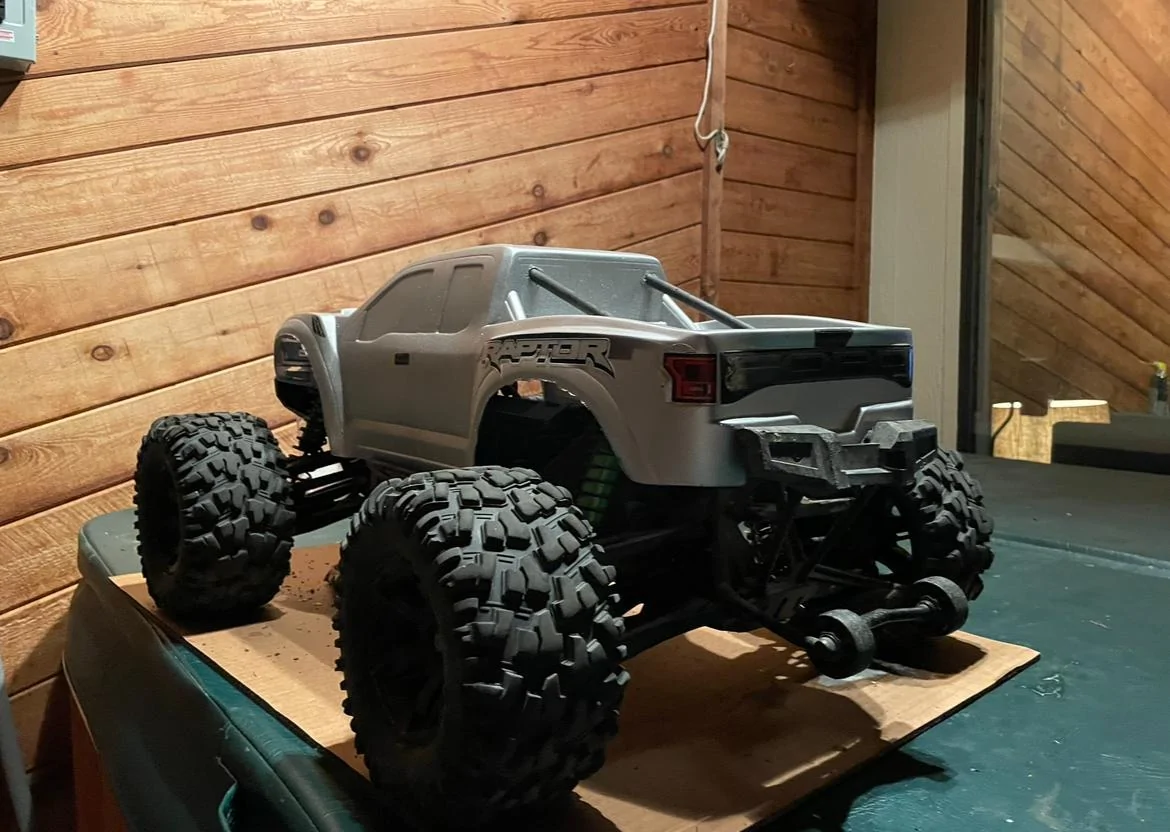 Rivian R1T R1S Traxxas RC Truck + Rivian R1T body IMG_5086