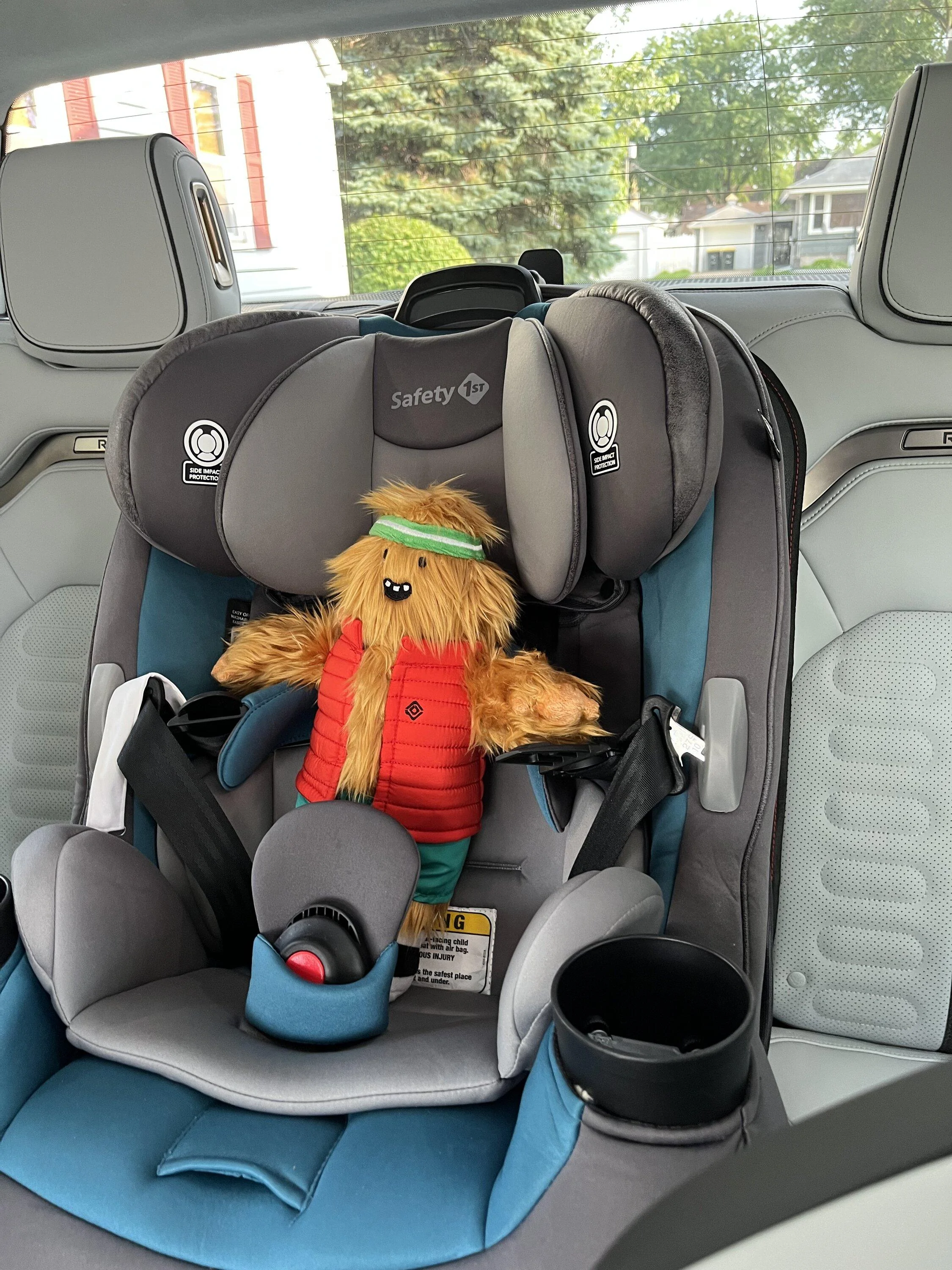 Rivian R1T R1S R1T Car Seat Anyone? 1706718027131