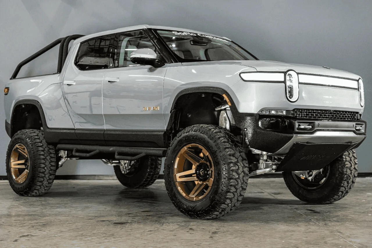 Rivian R1T R1S Interesting R1T Build 1706721456173