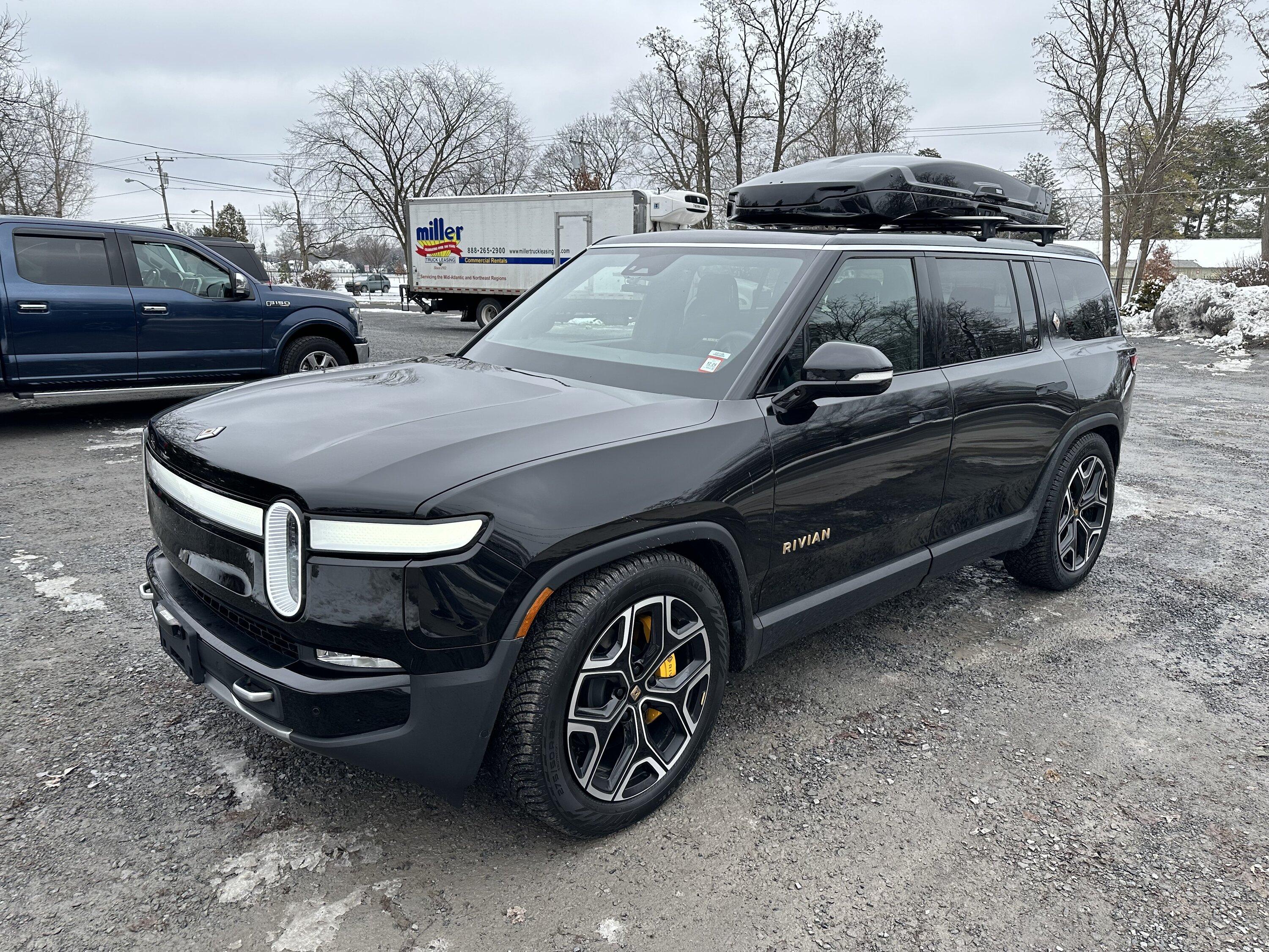 Rivian R1T R1S Roof cargo box recommendations IMG_1941