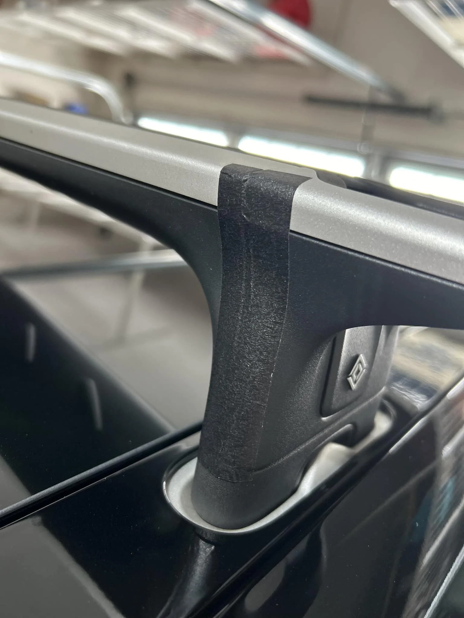 Rivian R1T R1S Whistling Cargo Crossbars 425299164_10109242082459791_5573035630160881474_n