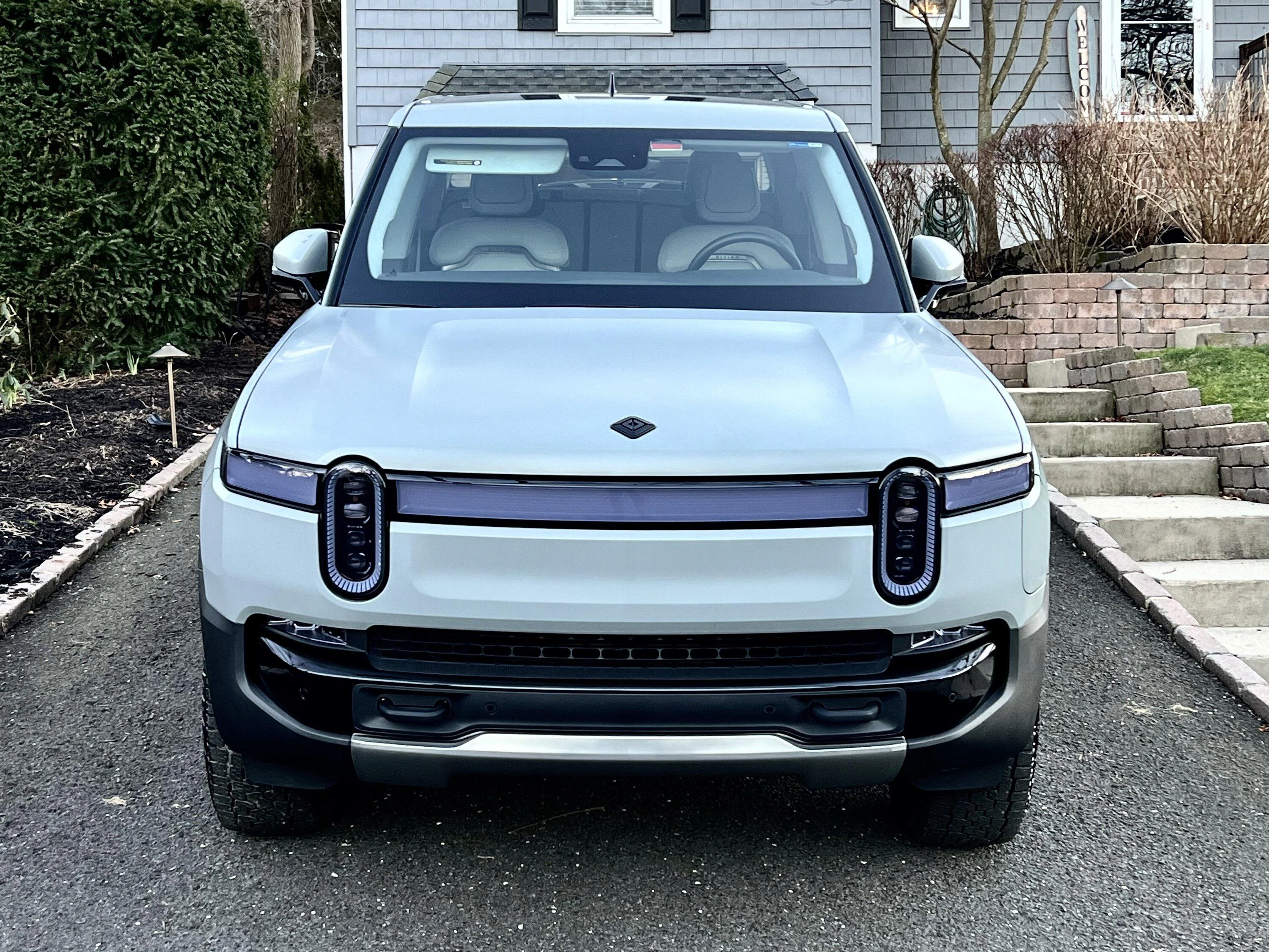 Rivian R1T R1S 2023 R1T Quad - Limestone "Stealth" - OC + Dark Ash Interior IMG_4582