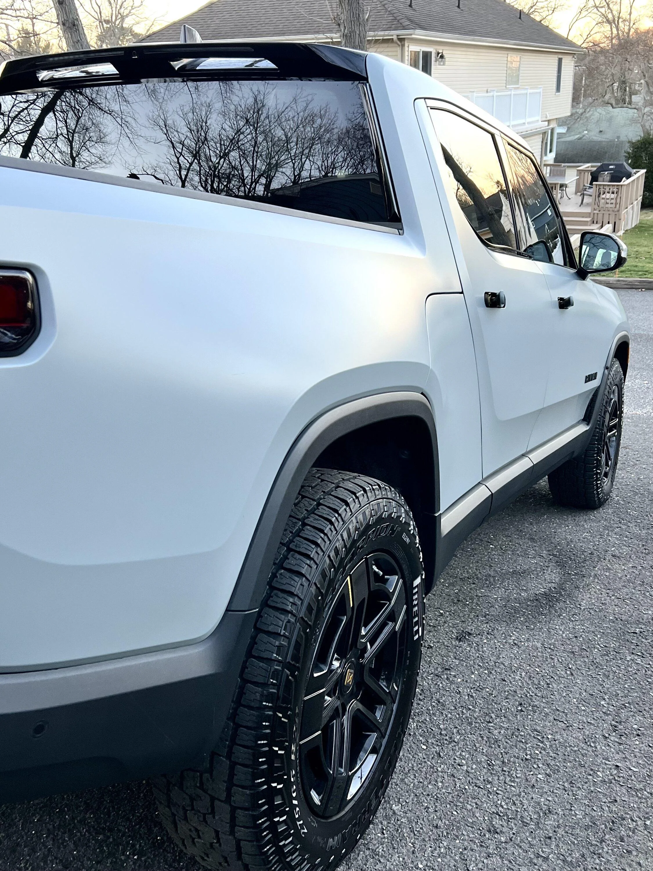Rivian R1T R1S 2023 R1T Quad - Limestone "Stealth" - OC + Dark Ash Interior IMG_4589