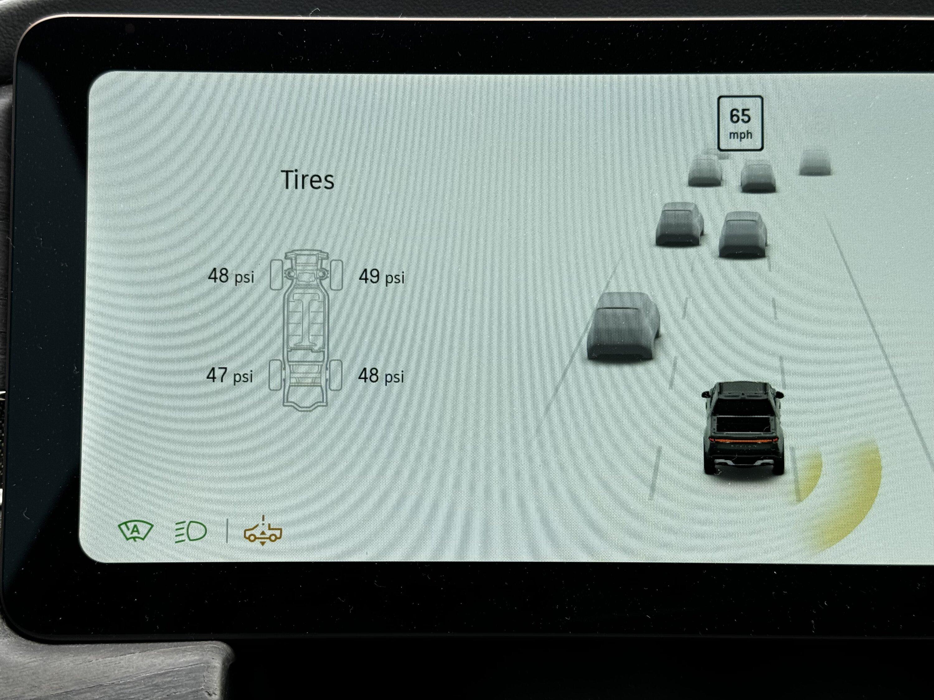 Rivian R1T R1S First big issue after 15k mi - can't change ride height IMG_8111