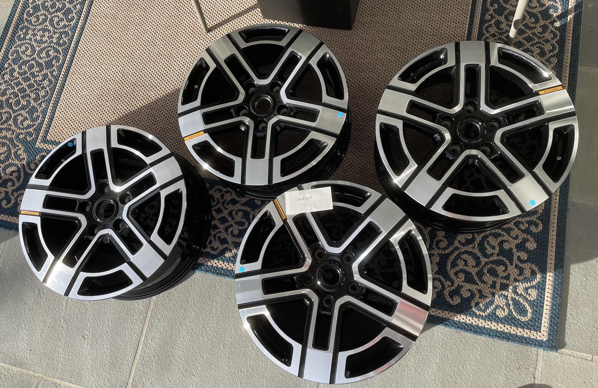 Rivian R1T R1S 20" Bright Wheels - $400 Wheels1