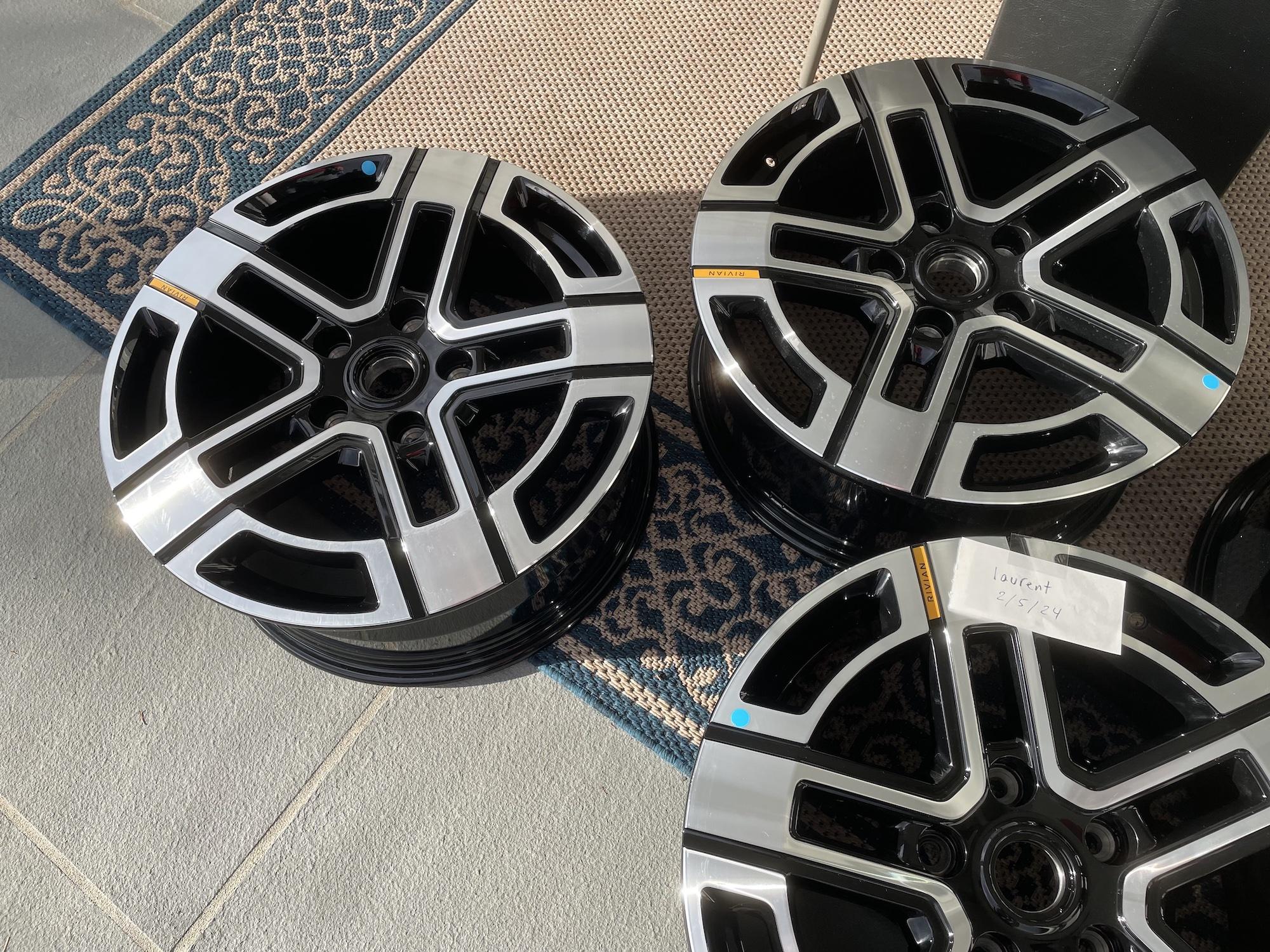 Rivian R1T R1S 20" Bright Wheels - $400 Wheels3