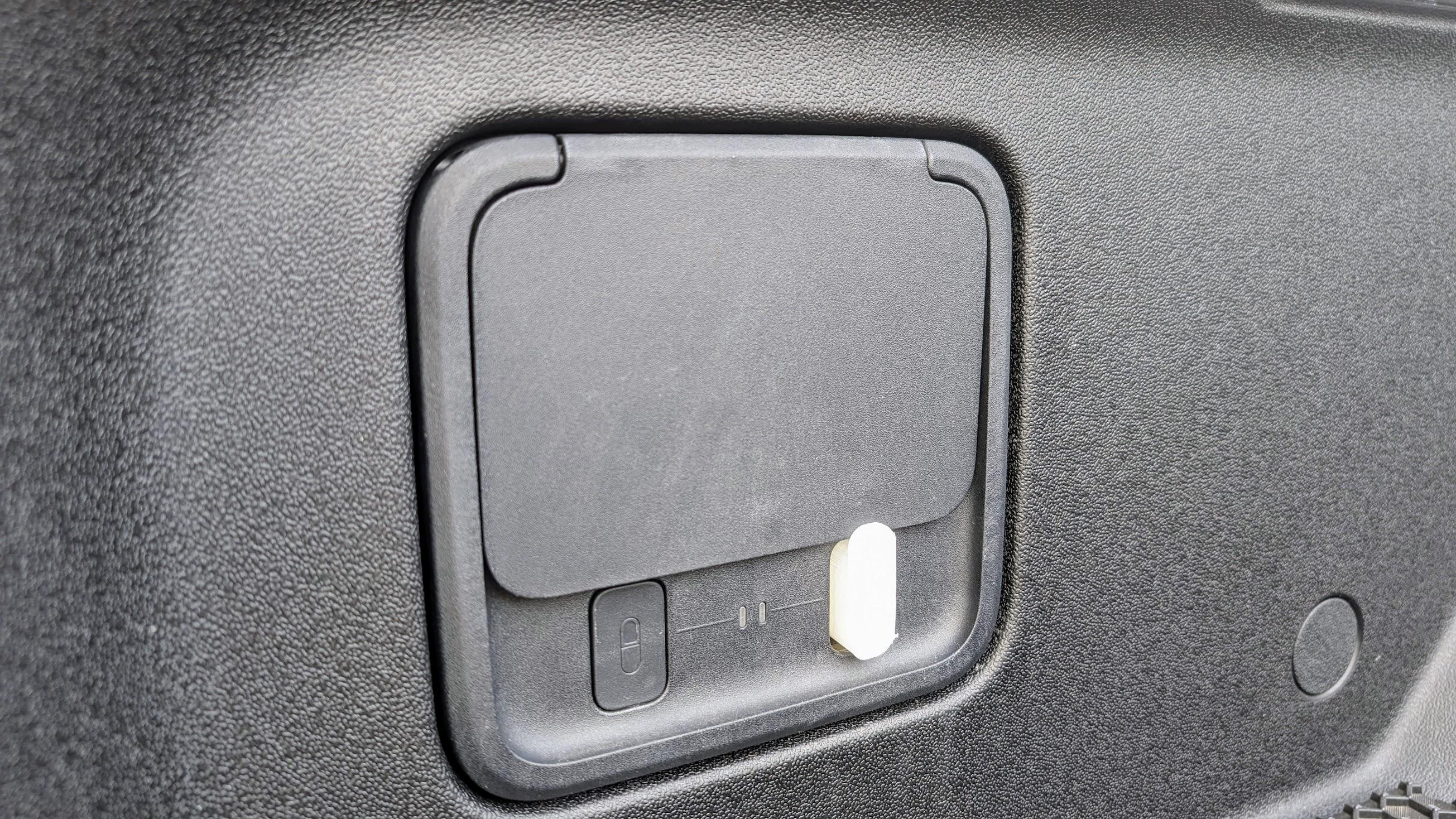 Rivian R1T R1S Compressor cover doesn't latch? 1707420720298